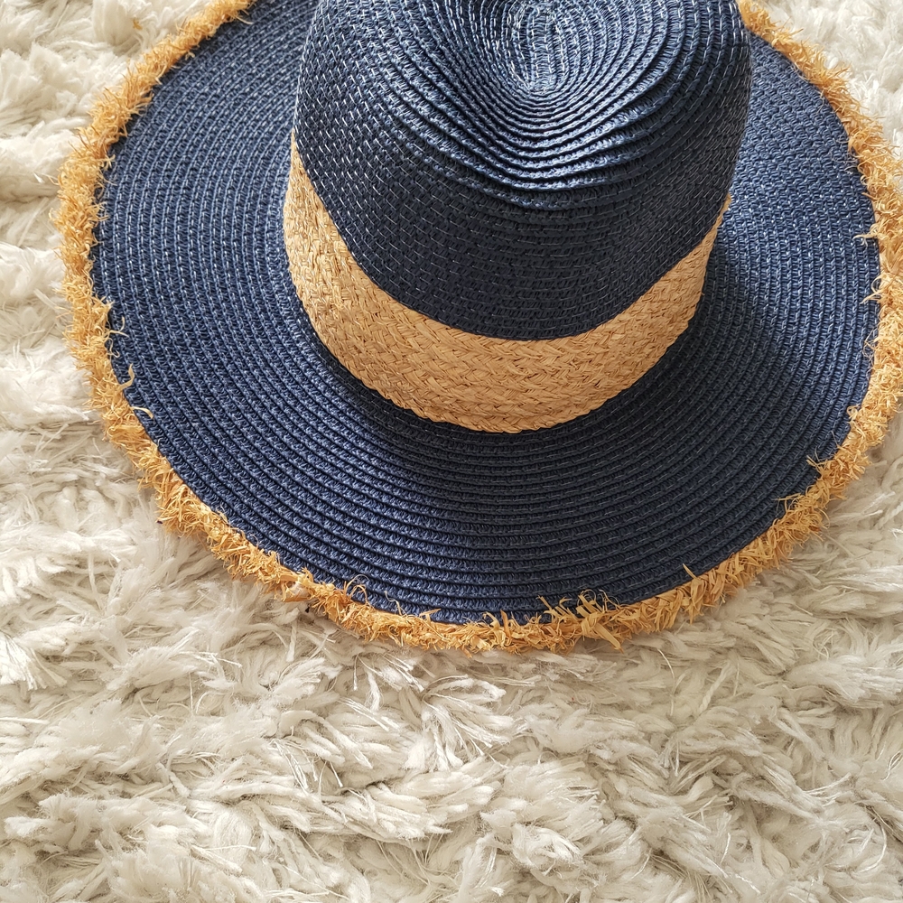Sassy Jones Stylish Navy and Tan Straw Hat - Picture 2 of 3
